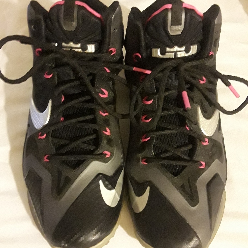 LeBron 11 Miami Nights Edition Size 10